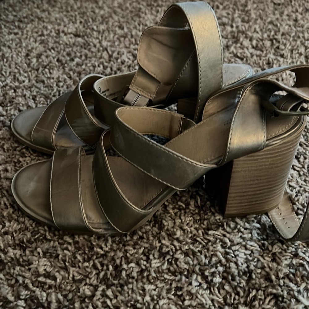 Gold block, heel strap sandals